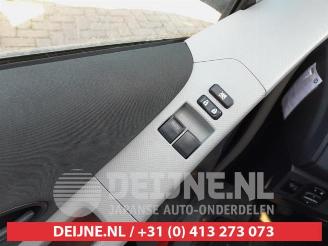 Toyota Yaris Yaris II (P9), Hatchback, 2005 / 2014 1.0 12V VVT-i picture 11