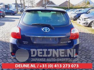 Toyota Auris Auris (E15), Hatchback, 2006 / 2012 1.8 16V HSD Full Hybrid picture 6