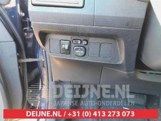 Toyota Auris Auris (E15), Hatchback, 2006 / 2012 1.8 16V HSD Full Hybrid picture 21