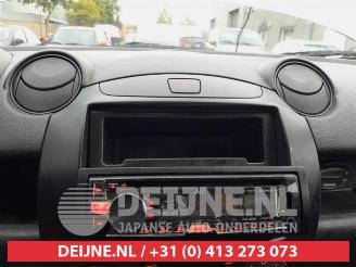 Mazda 2 2 (DE), Hatchback, 2007 / 2015 1.3 16V S-VT picture 14