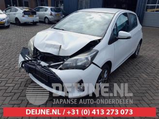 Toyota Yaris Yaris III (P13), Hatchback, 2010 / 2020 1.0 12V VVT-i picture 3