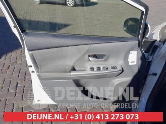 Toyota Prius Plus Prius Plus (ZVW4), MPV, 2011 1.8 Hybrid 16V picture 10