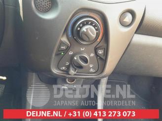 Toyota Aygo Aygo (B40), Hatchback, 2014 1.0 12V VVT-i picture 16