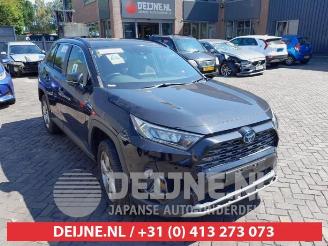 demontáž osobní automobily Toyota Rav-4 RAV4 (A5), Terreinwagen, 2018 2.5 Hybrid 16V AWD 2019