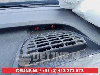 Toyota Aygo Aygo (B40), Hatchback, 2014 1.0 12V VVT-i picture 21