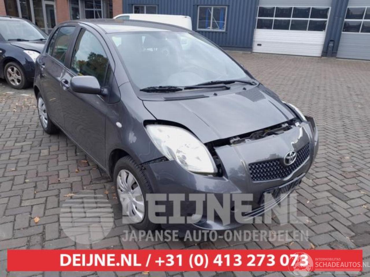Toyota Yaris Yaris II (P9), Hatchback, 2005 / 2014 1.3 16V VVT-i