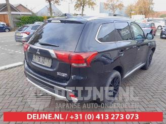 Mitsubishi Outlander Outlander (GF/GG), SUV, 2012 / 2022 2.0 16V PHEV 4x4 picture 7