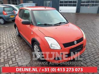 Auto da rottamare Suzuki Swift Swift (ZA/ZC/ZD1/2/3/9), Hatchback, 2005 / 2015 1.5 VVT 16V 2006/5