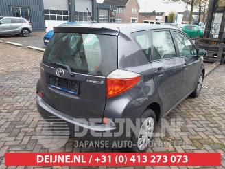 Toyota Verso S Verso S, MPV, 2010 / 2016 1.33 16V Dual VVT-I picture 7