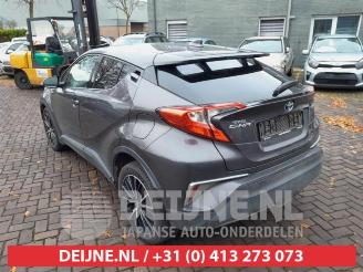 Toyota C-HR C-HR (X1,X5), SUV, 2016 1.8 16V Hybrid picture 5