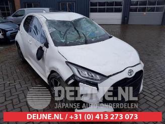 Uttjänta bilar auto Toyota Yaris Yaris IV (P21/PA1/PH1), Hatchback, 2020 1.5 12V Hybrid 115 2024/8