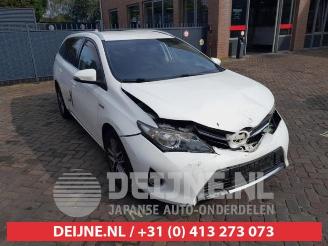 Vrakbiler auto Toyota Auris Touring Sports Auris Touring Sports (E18), Combi, 2013 / 2018 1.8 16V Hybrid 2014/10