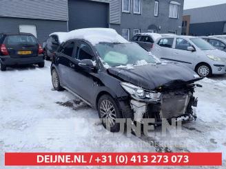 Vrakbiler auto Kia Rio Rio IV (YB), Hatchback, 2017 1.0i T-GDi 100 12V 2017/6