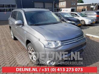 rozbiórka samochody osobowe Mitsubishi Outlander Outlander (GF/GG), SUV, 2012 / 2022 2.0 16V PHEV 4x4 2013/12