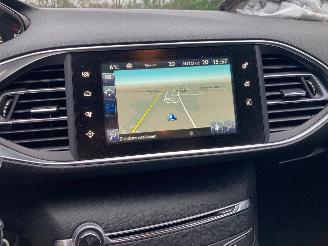 Peugeot 308 1.2 Automaat Style picture 13