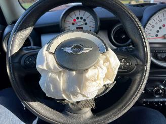 Mini Cooper 1.6 90kw Business Line picture 14