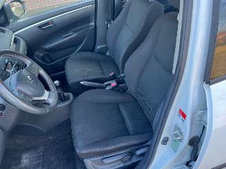 Suzuki Swift 1.2 Comfort Easss picture 10