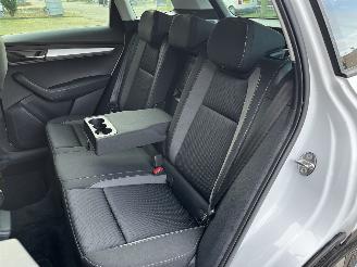 Skoda Karoq 1.5 TSI AUTOMAAT / NAVI / DIG COCKPIT / AFK TREKHAAK picture 10