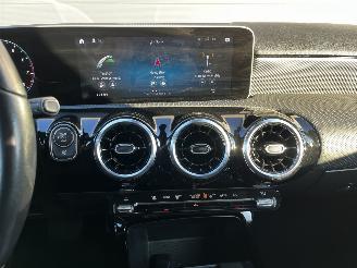 Mercedes A-klasse 250 NAVI / CRUISE / LEER / 225PK picture 16