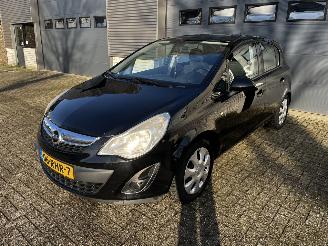 Coche accidentado Opel Corsa 1.3 CDTI AIRCO / CRUISE / NAVI / PDC 2011/5