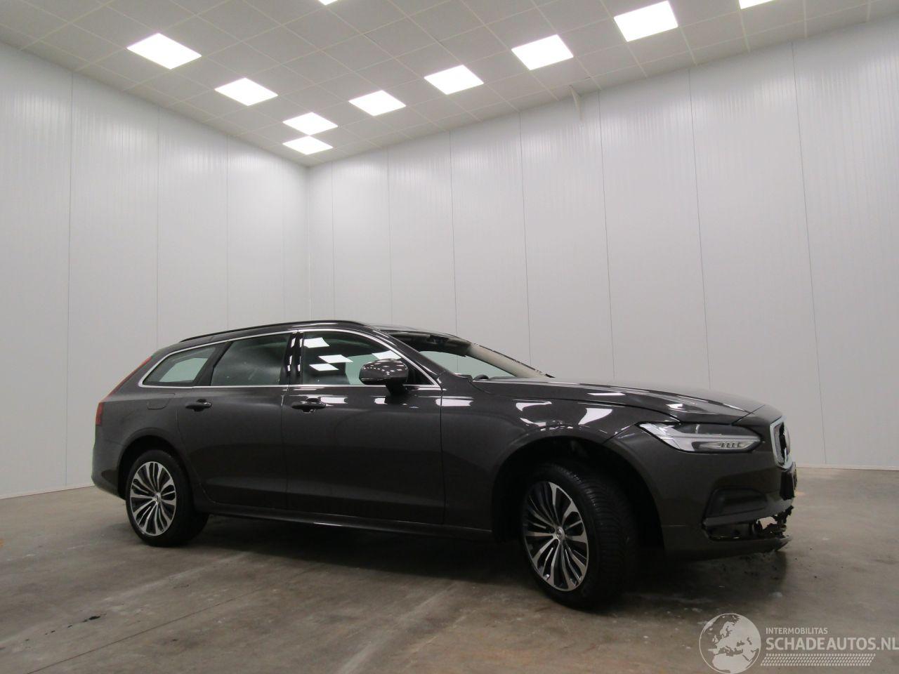 Volvo V-90 2.0 B4 Autom. Hybrid  Momentum Navi
