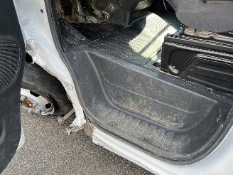 Nissan Interstar 35 2.3 dCi Kipper Navi Airco picture 20