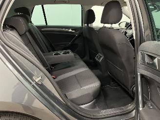 Volkswagen Golf 1.0 5-drs Navi Clima picture 10