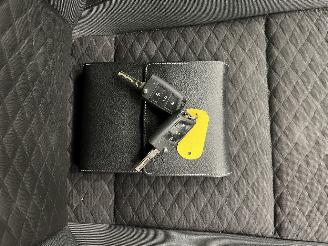 Volkswagen Golf 1.0 5-drs Navi Clima picture 13