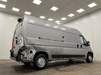 Peugeot Boxer 35 2.2 BlueHDI L3H2 Navi Airco picture 2