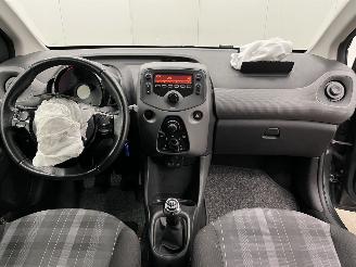 Peugeot 108 1.0 e-VTi Active 5-drs Airco picture 11