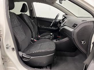 Kia Picanto 1.0 CVVT ComfortPlusLine Navigator Airco picture 9
