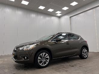 krockskadad bil auto Citroën DS4 1.6 VTi So Chic Clima 2012/8