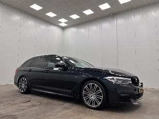 Damaged car BMW 5-serie Touring 520i Autom. M-Sport Panoramadak Navi Clima 2019/5