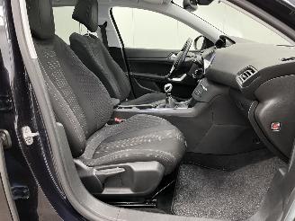 Peugeot 308 1.6 BlueHDI Executive Panoramadak Navi Clima picture 10