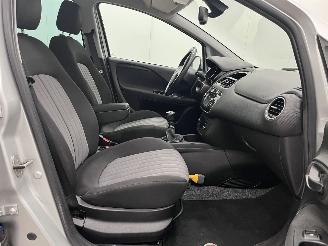 Fiat Punto Evo 0.9 TwinAir Sempre 5-drs Navi Clima picture 9