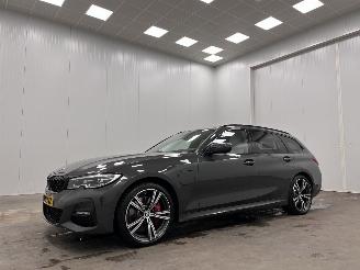 BMW 3-serie Touring 330e eDrive Edition Panoramadak picture 4