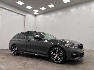 Schadeauto BMW 3-serie Touring 330e eDrive Edition Panoramadak 2020/11