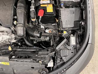 Peugeot 308 1.2 PureTech Active Pack Navi Clima picture 15