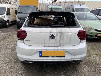 damaged passenger cars Volkswagen Polo 1.6 TDI Comfortline 2018/1