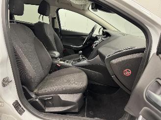 Ford Focus Wagon 1.0 EcoBoost Edition Clima picture 9
