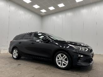 krockskadad bil auto Kia Ceed Sportswagon 1.6 CRDi DynamicPlusLine Navi Clima 2020/6