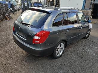 Skoda Fabia Fabia II Combi Combi 5-drs 1.2 TSI (CBZA) [63kW]  (03-2010/12-2014) picture 3