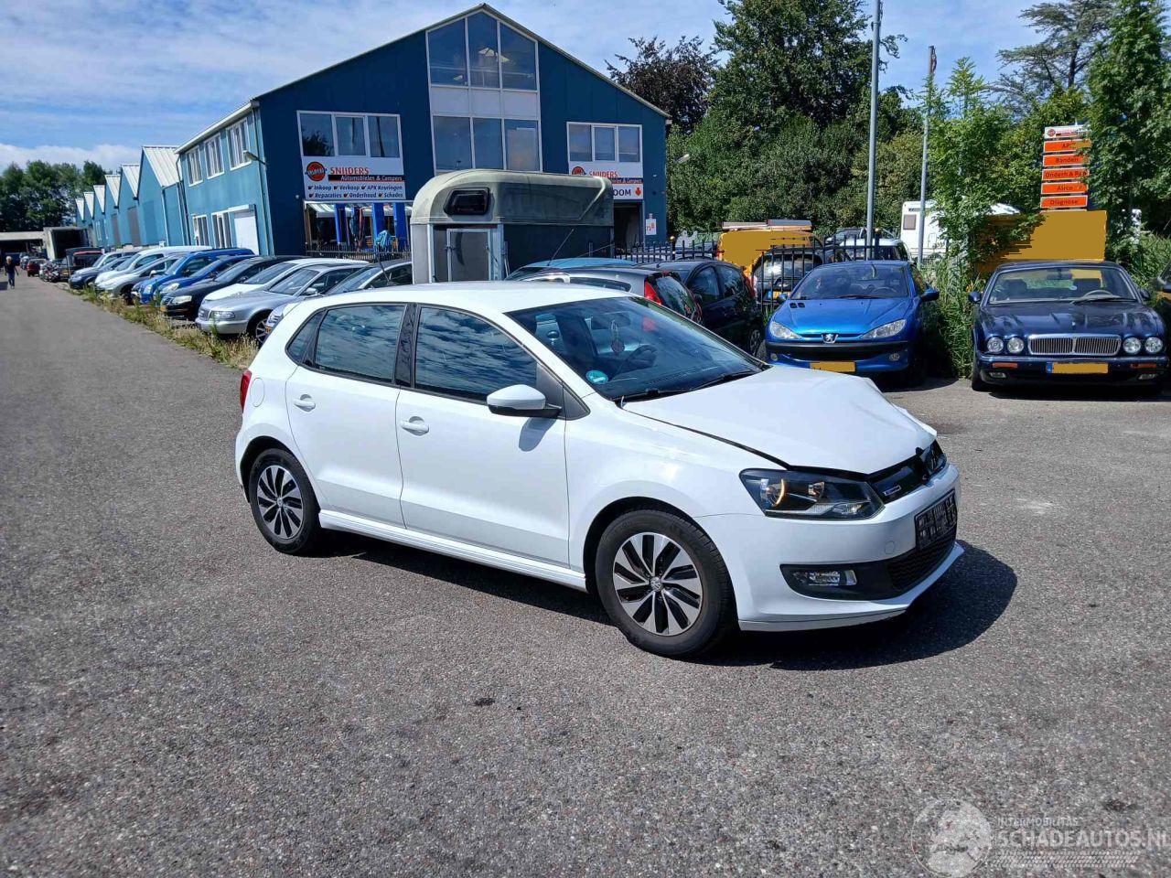 Volkswagen Polo Polo V (6R) Hatchback 1.4 TDI (CUSA(Euro 6)) [55kW]