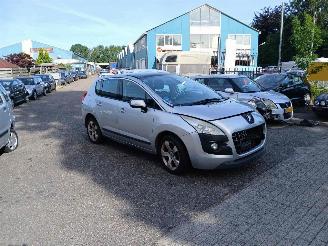 Schadeauto Peugeot 3008 3008 I (0U/HU) MPV 1.6 VTI 16V (EP6C(5FS)) [88kW] 2011/10