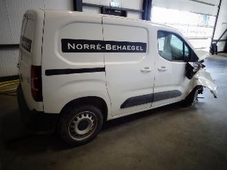 Opel Combo 1.5 HDI AUTOMAAT picture 3