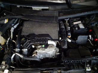 Opel Grandland 1.2 TURBO picture 5