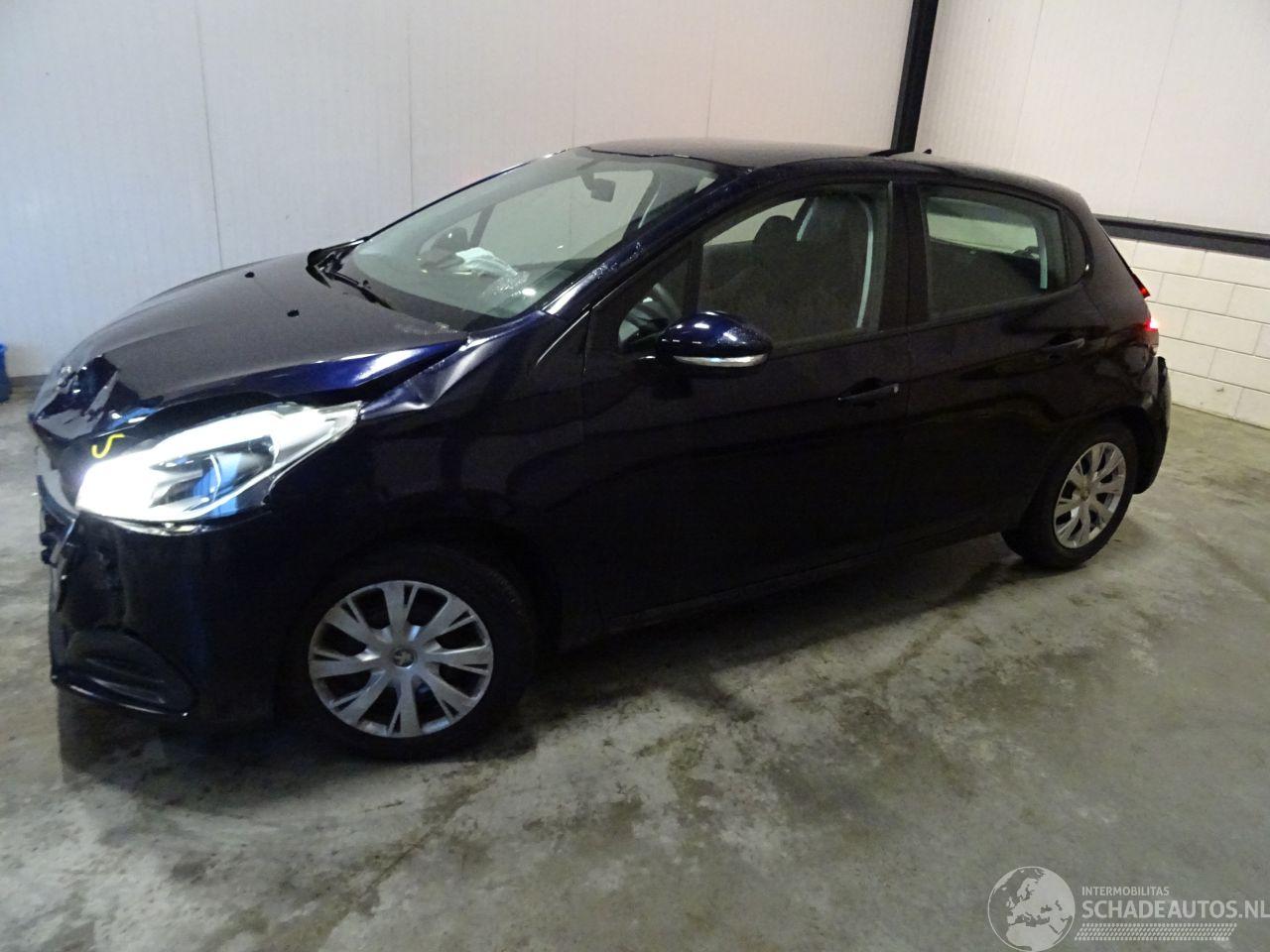 Peugeot 208 1.2VTI