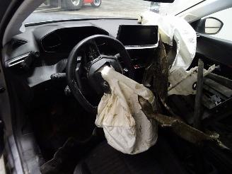 Peugeot 208 1.5 HDI picture 6