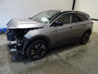 Sloopauto Opel Grandland 1.2 TURBO 2018/11