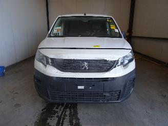 krockskadad bil auto Peugeot Partner 1.6 HDI 2022/11